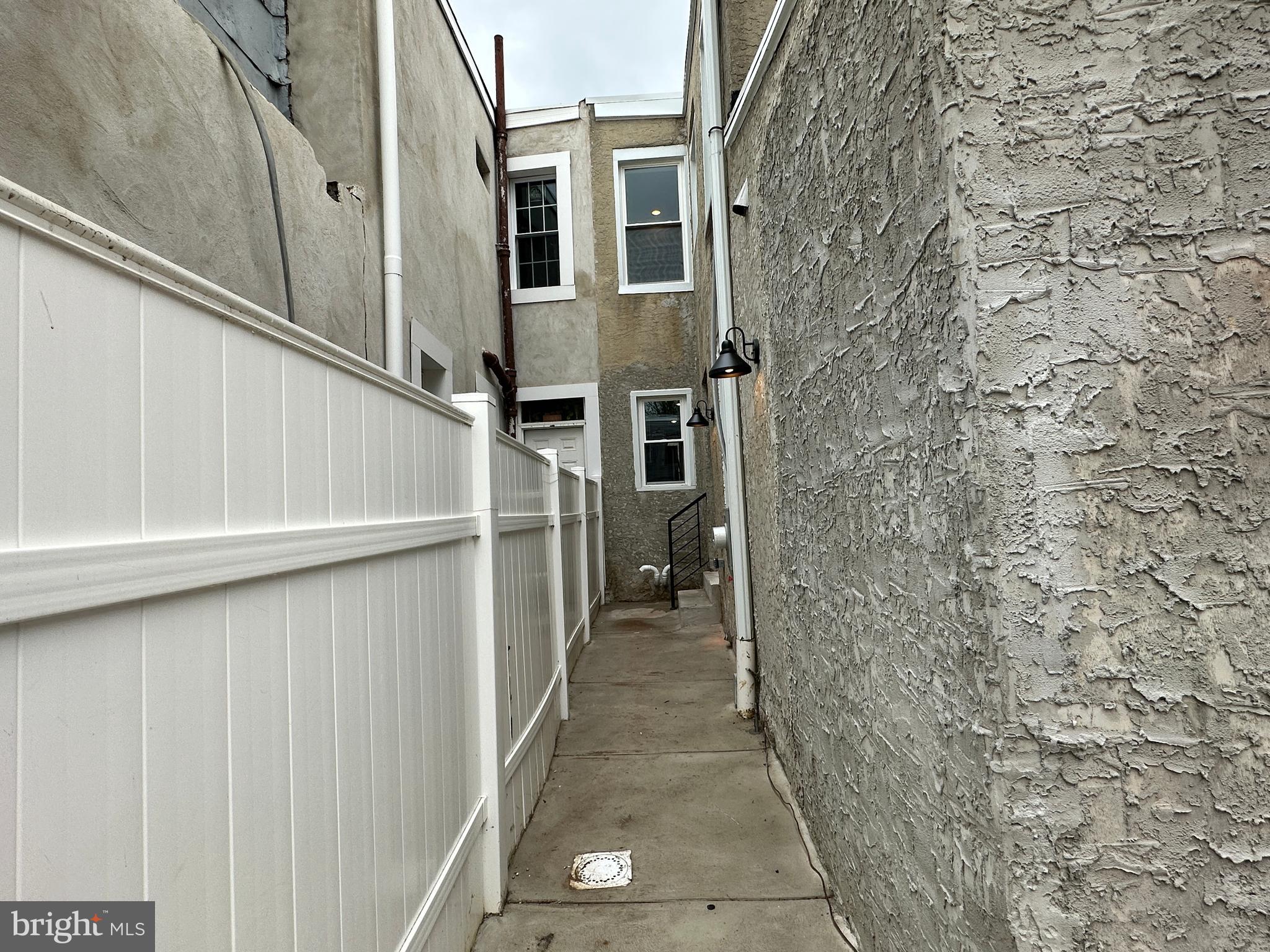 POINT BREEZE - Residential