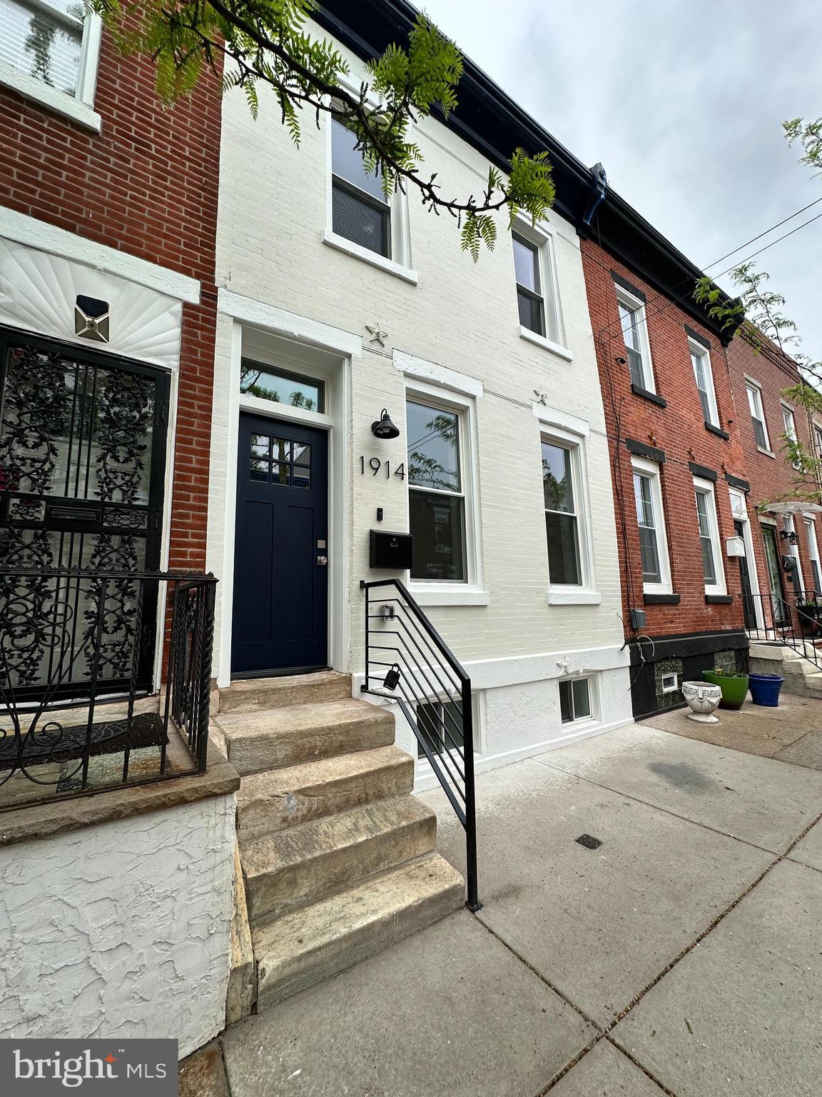 POINT BREEZE - Residential