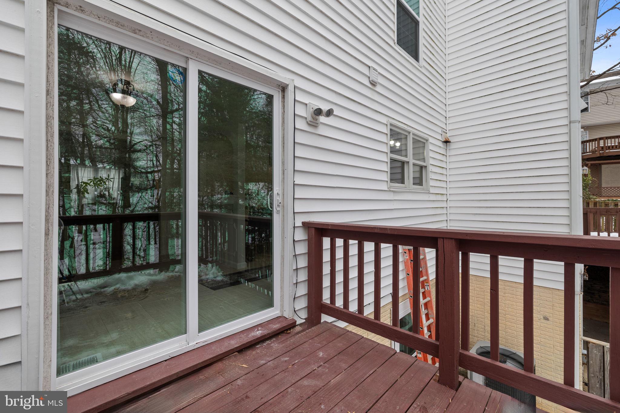 BURKE CENTRE - Residential