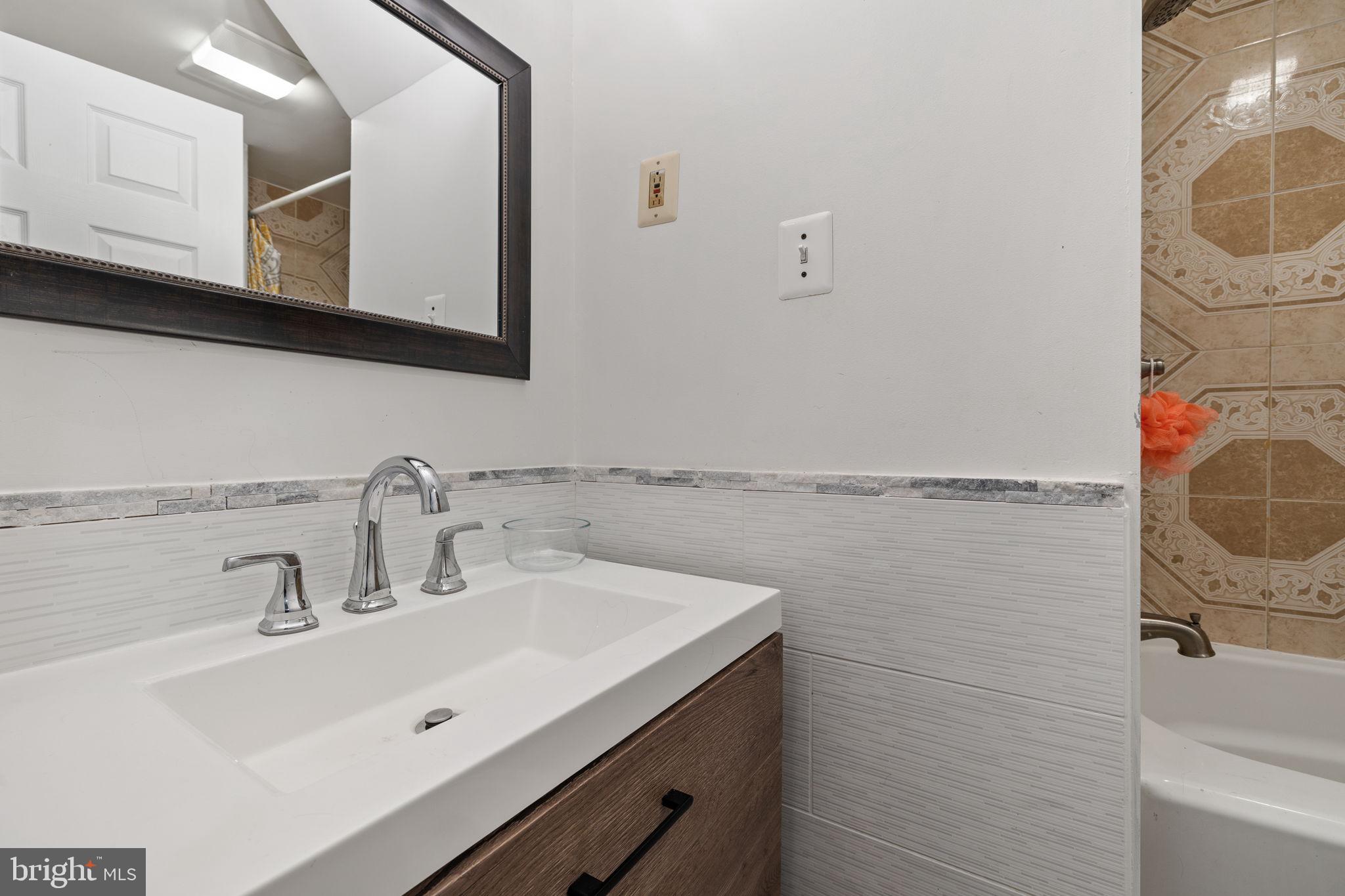 BURKE CENTRE - Residential