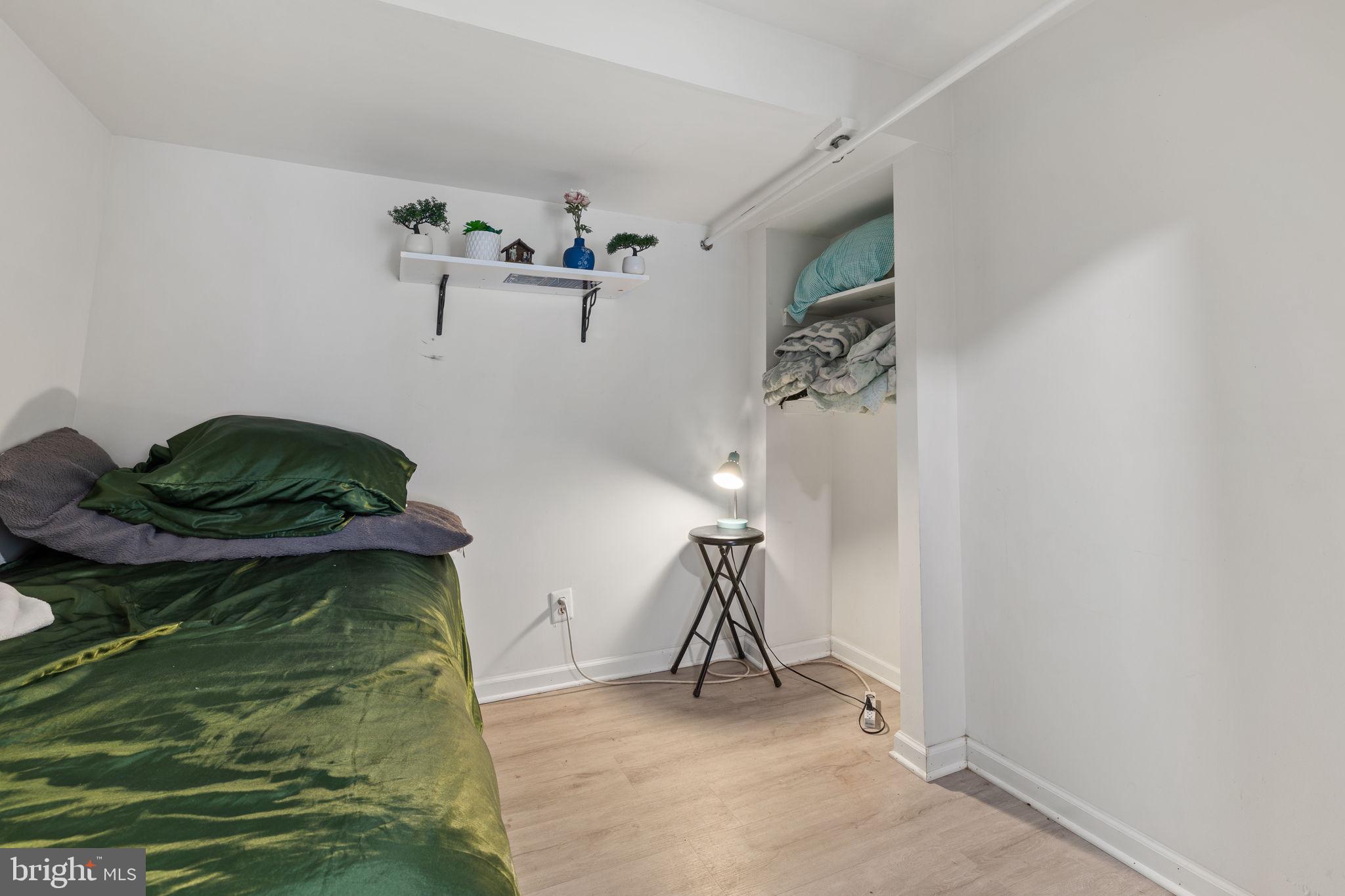 BURKE CENTRE - Residential