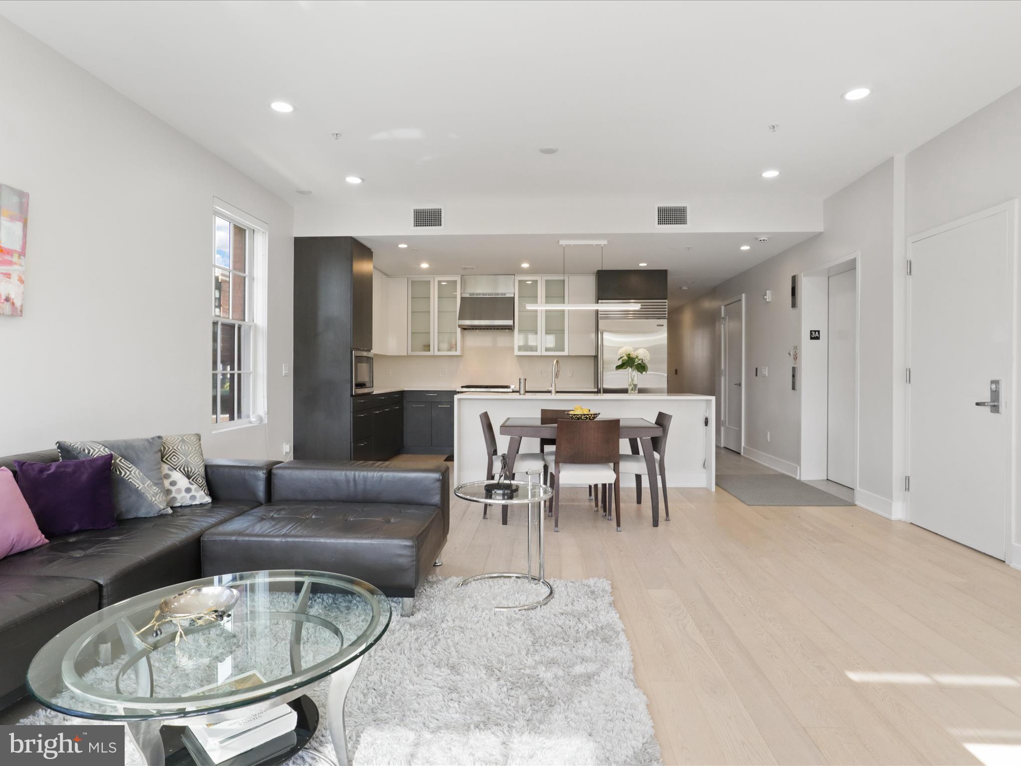 GASLIGHT SQUARE - Residential Lease