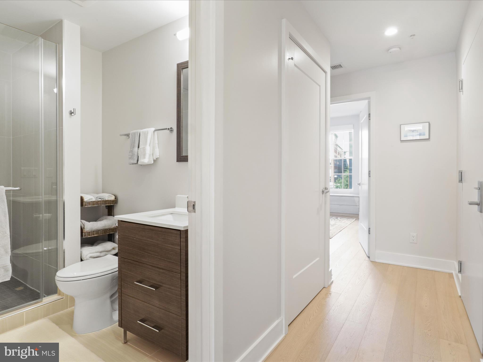 GASLIGHT SQUARE - Residential Lease