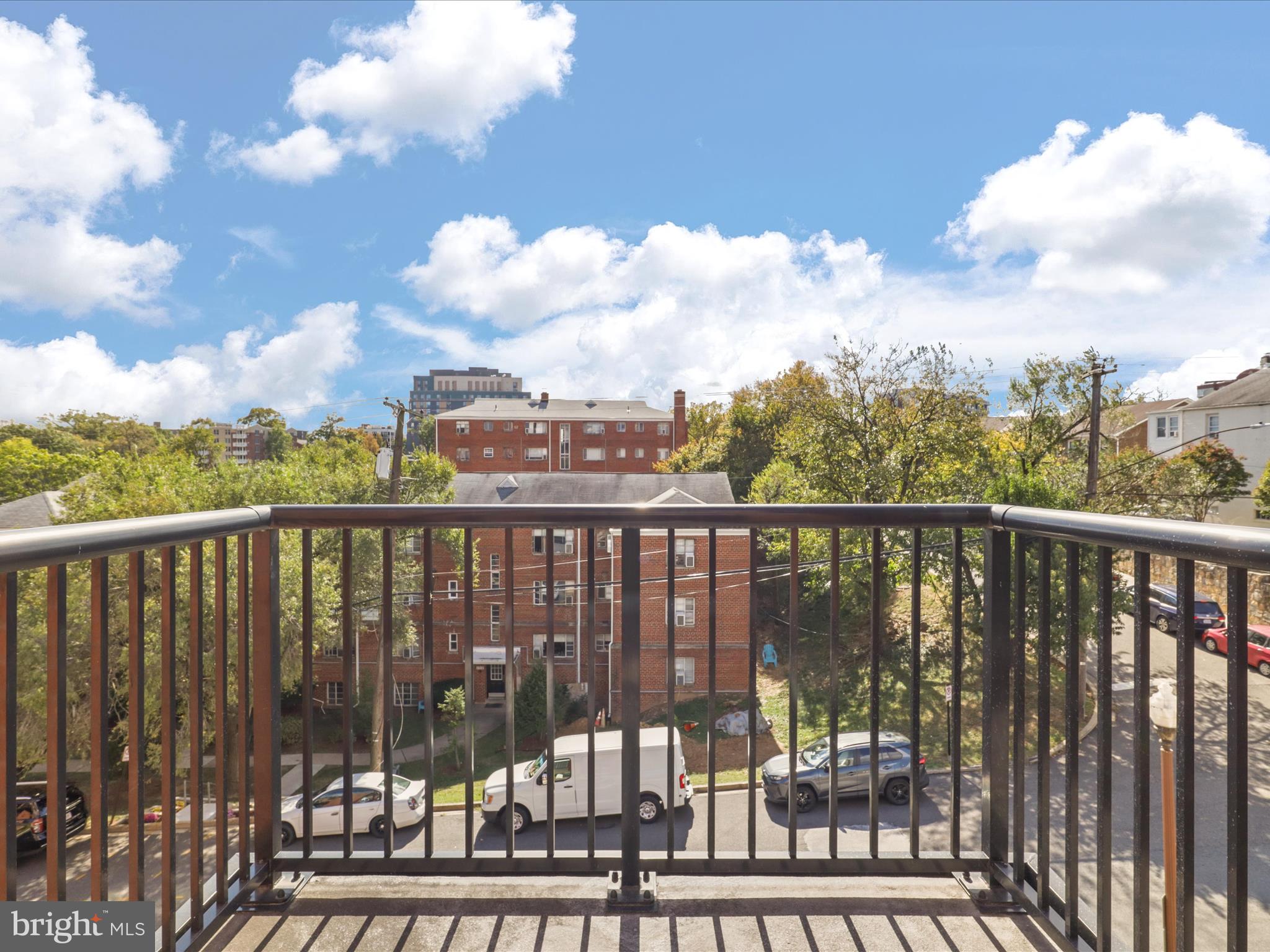 GASLIGHT SQUARE - Residential Lease