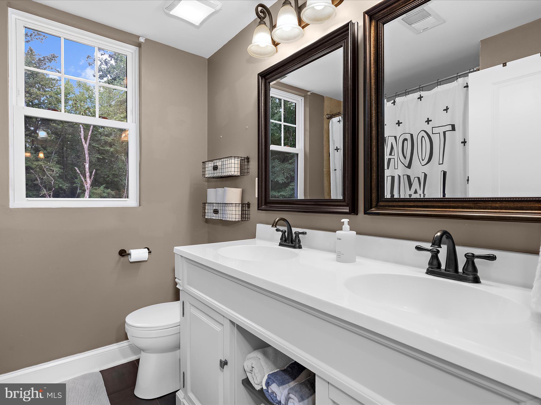 CROWNSVILLE - Residential