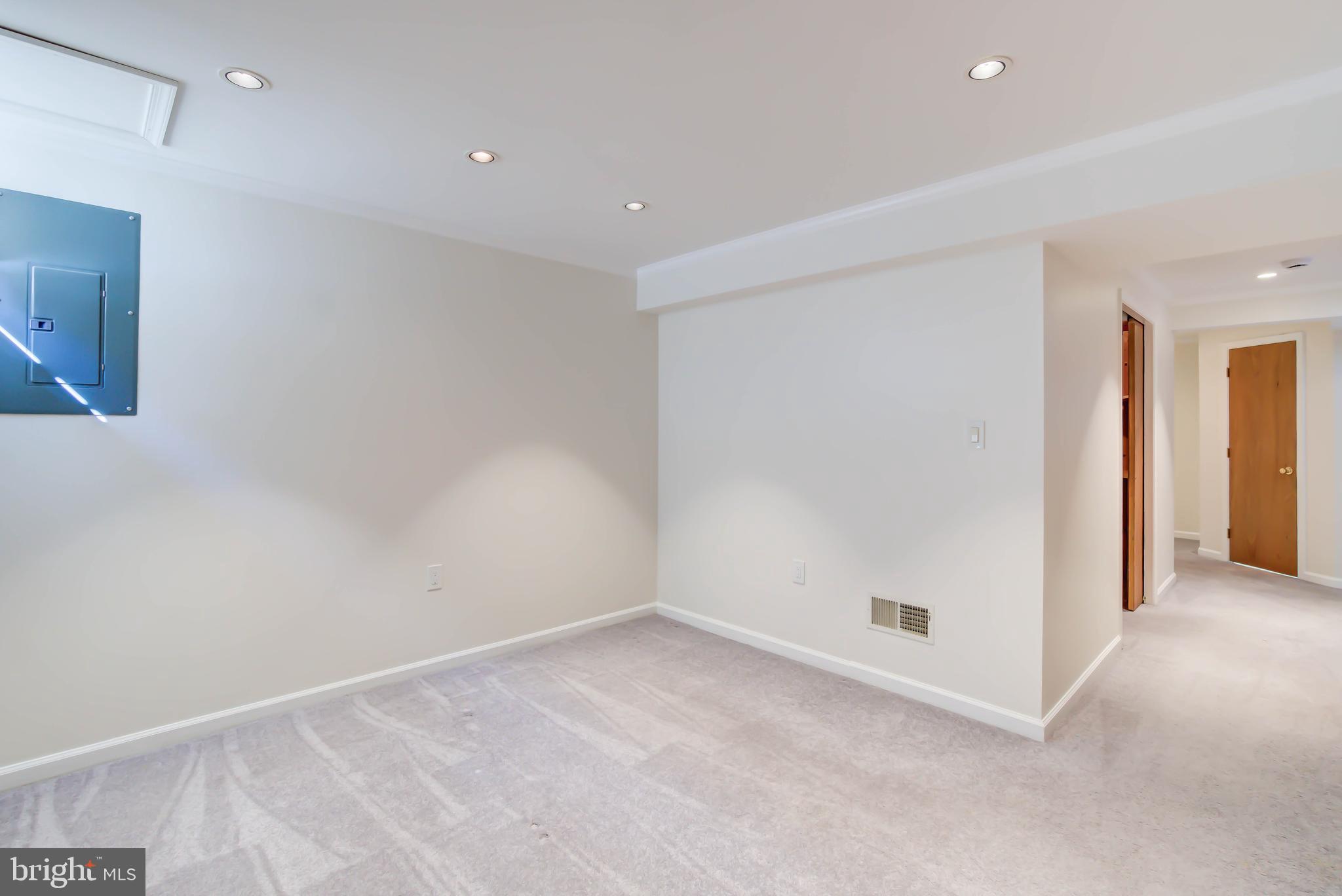 WINDGATE - Residential Lease