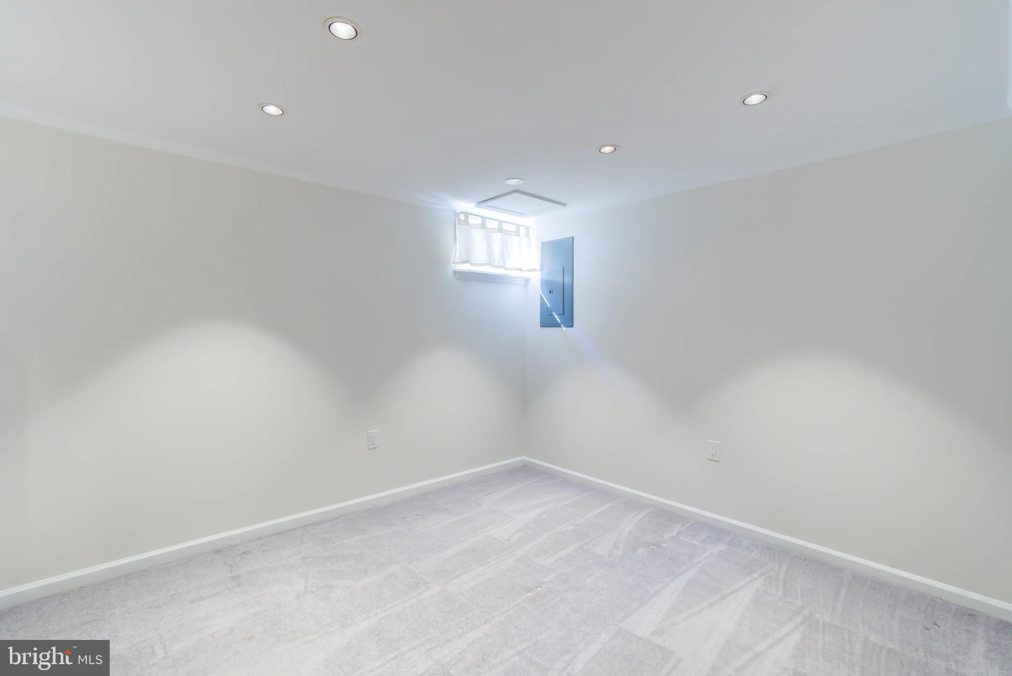 WINDGATE - Residential Lease