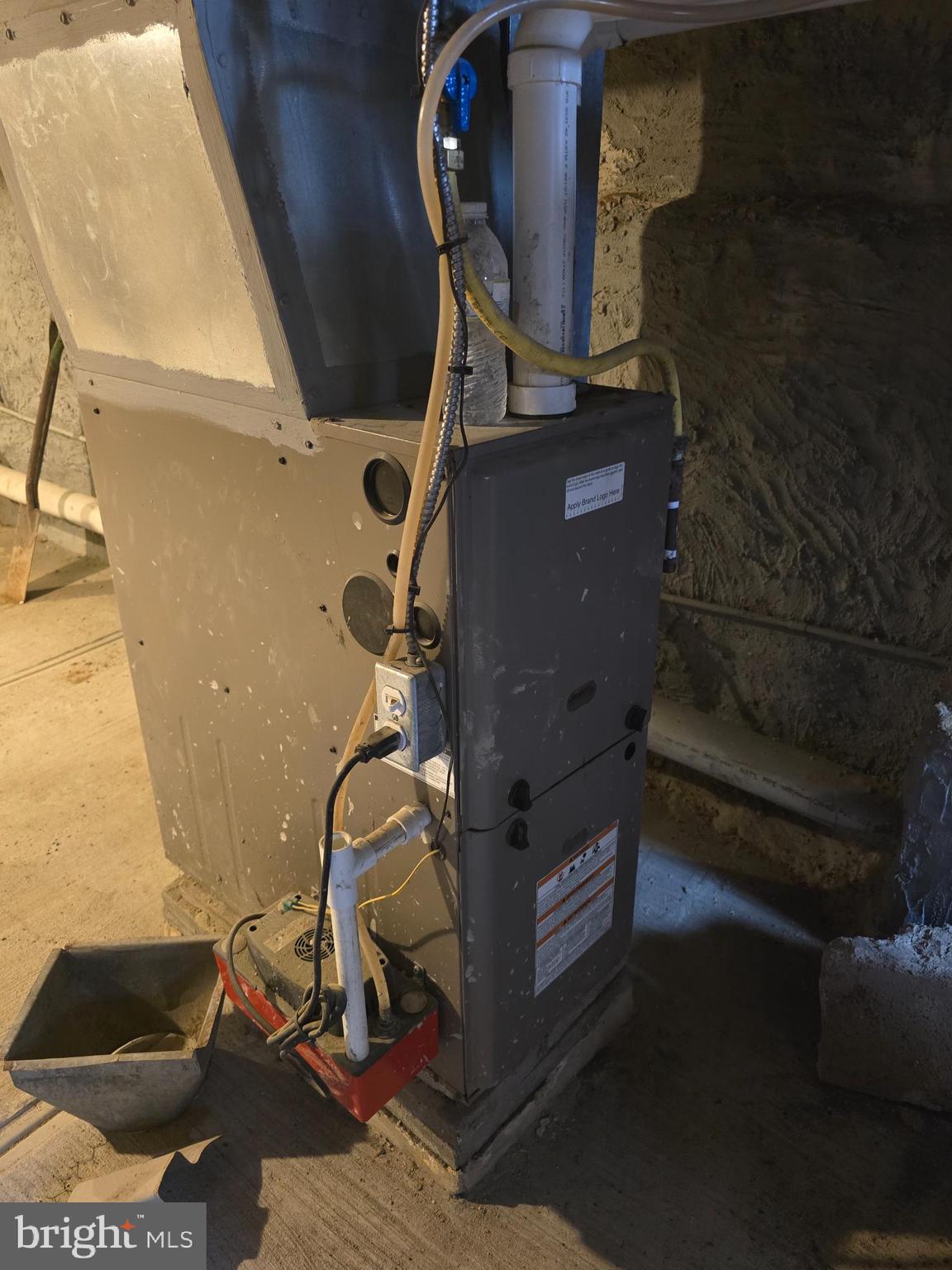 LUDLOW - Residential