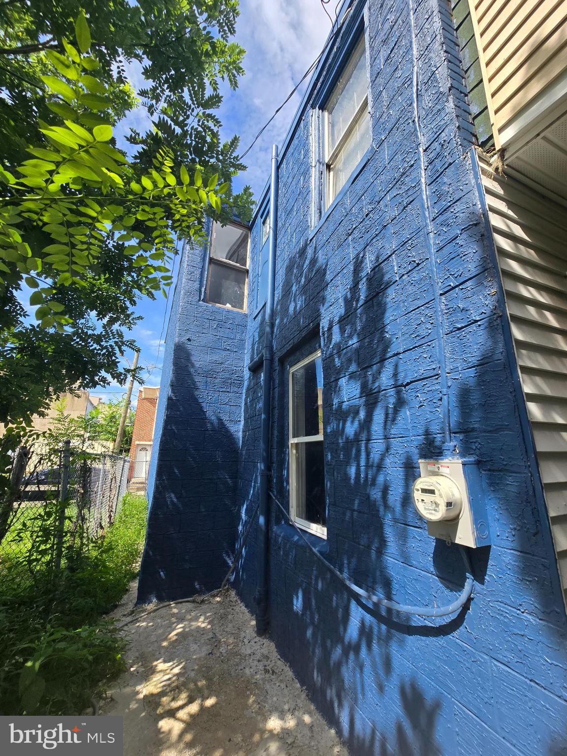 LUDLOW - Residential