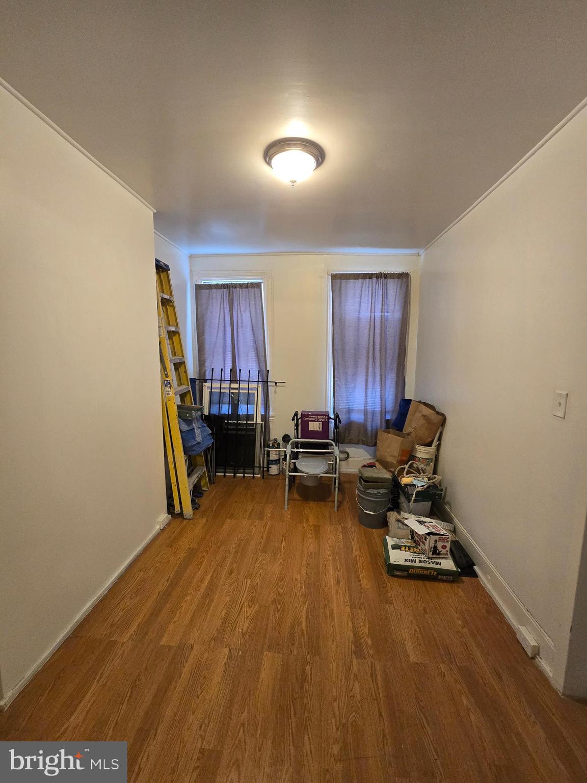 LUDLOW - Residential