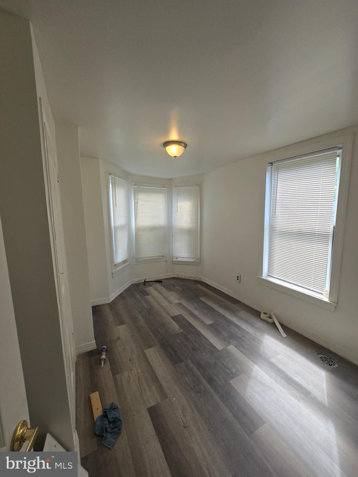 LUDLOW - Residential