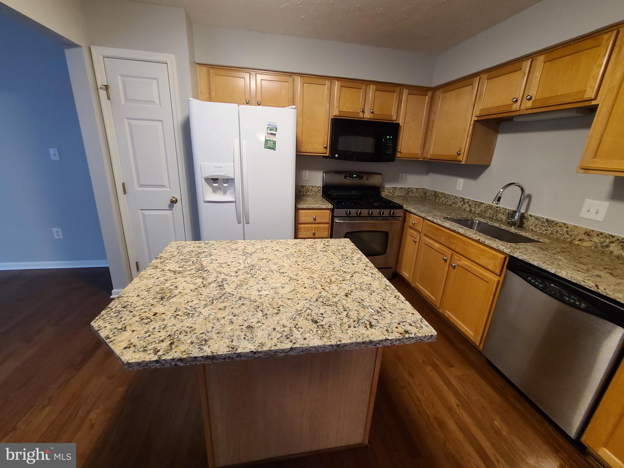 PINEY ORCHARD - Residential