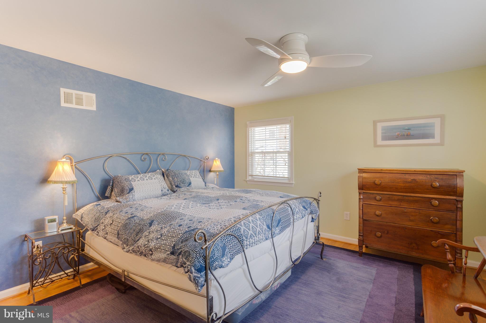 BEVERLY FARMS - Residential