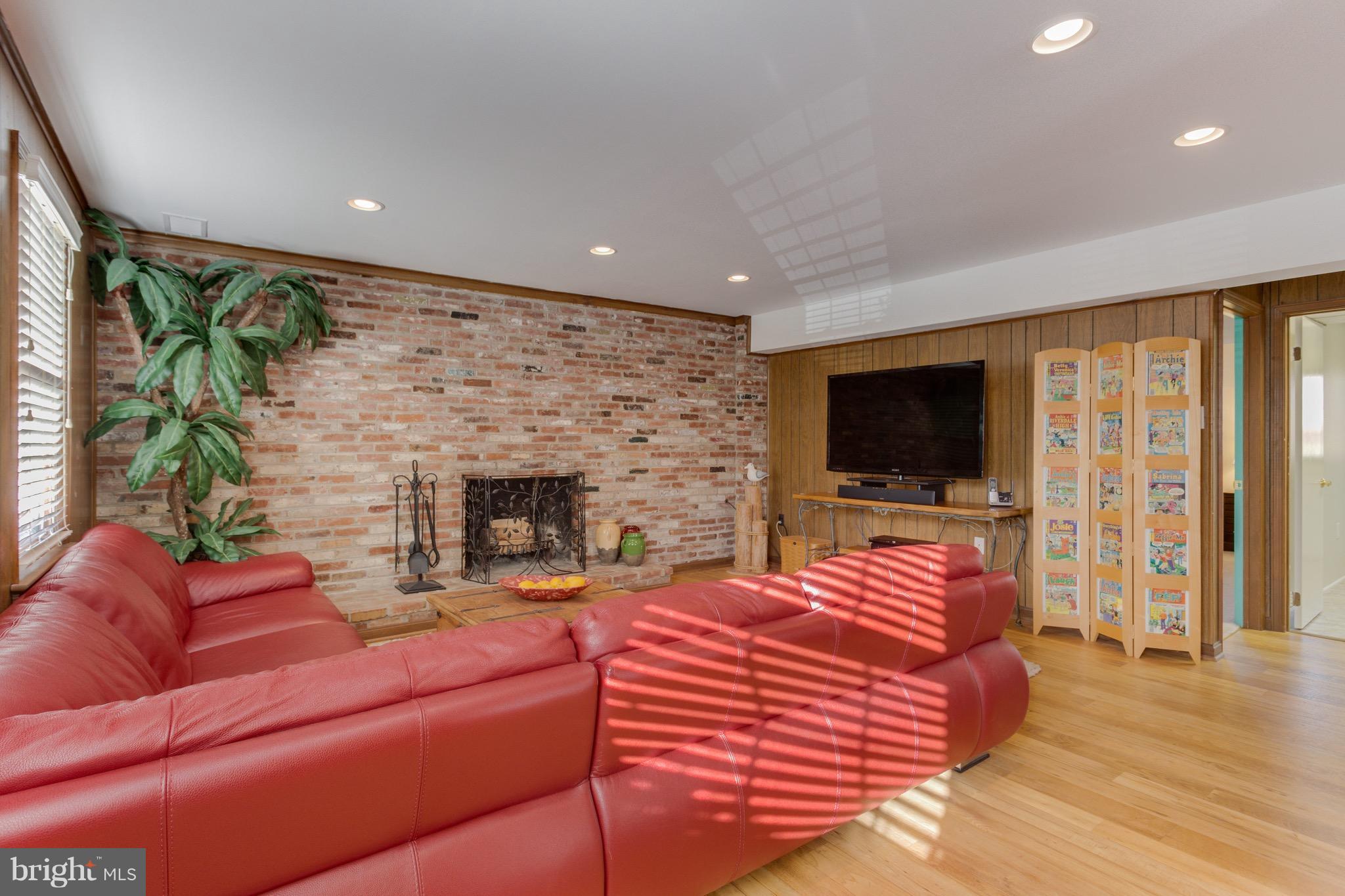 BEVERLY FARMS - Residential