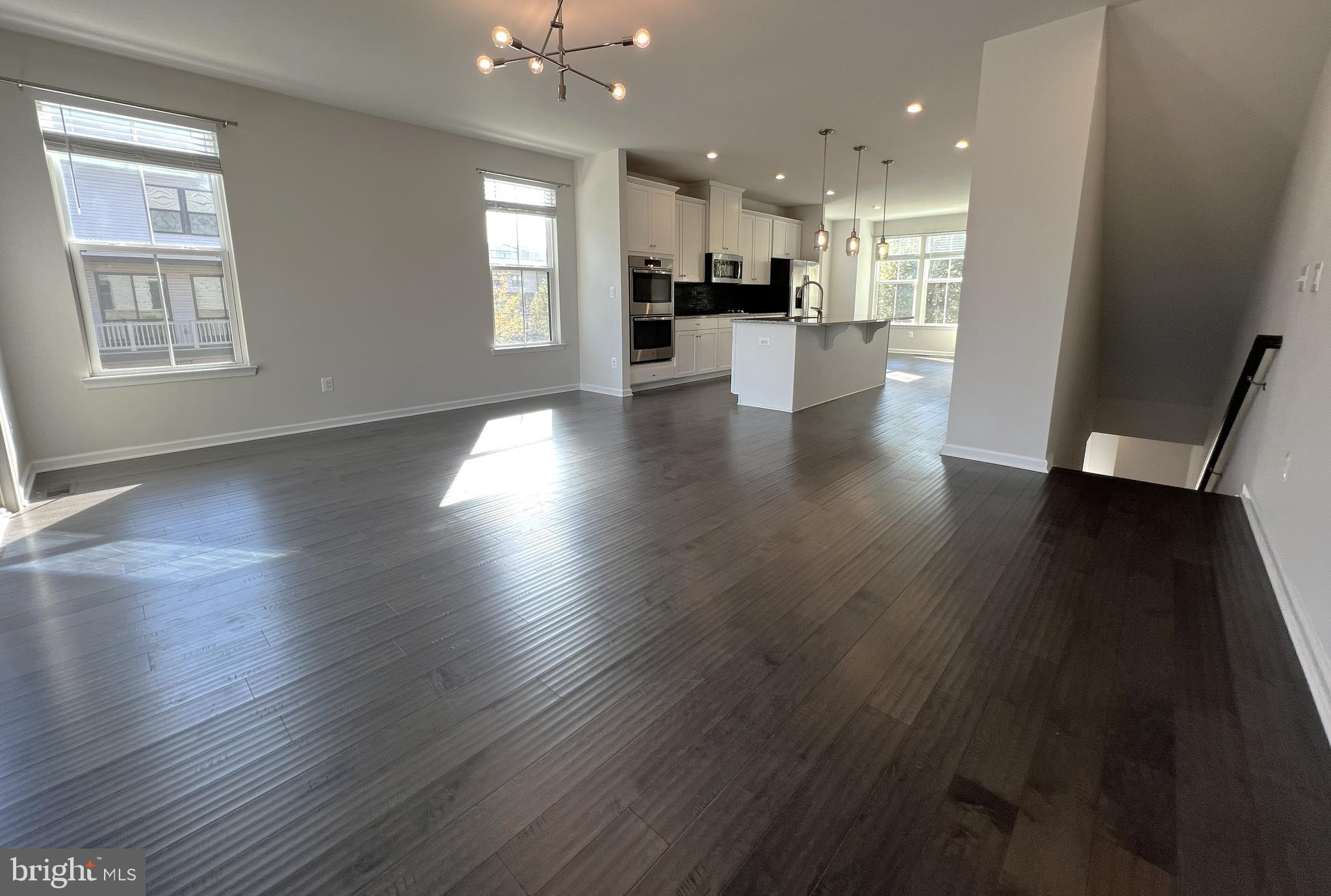 WESTMOORE AT MOOREFIELD - Residential Lease