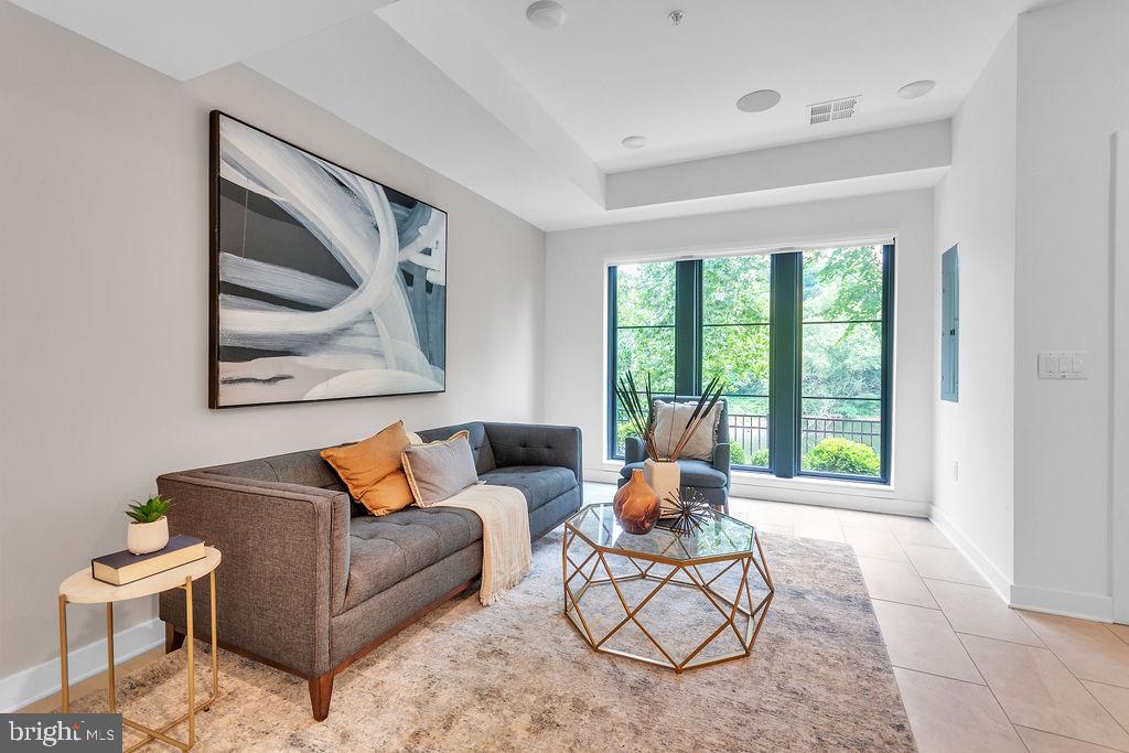 THE LOCKS - Residential