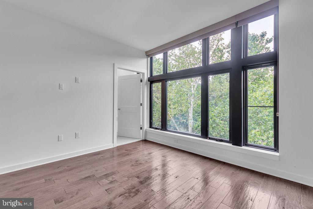 THE LOCKS - Residential