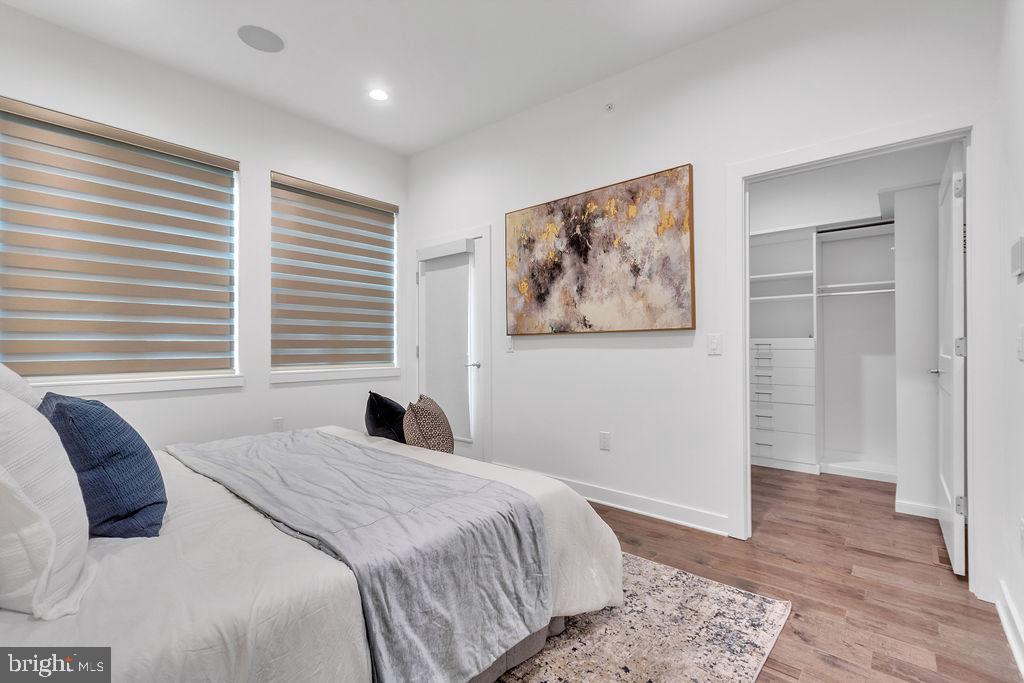 THE LOCKS - Residential