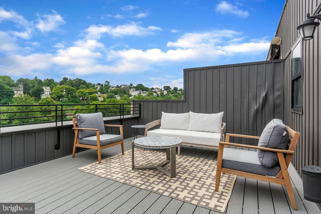 THE LOCKS - Residential