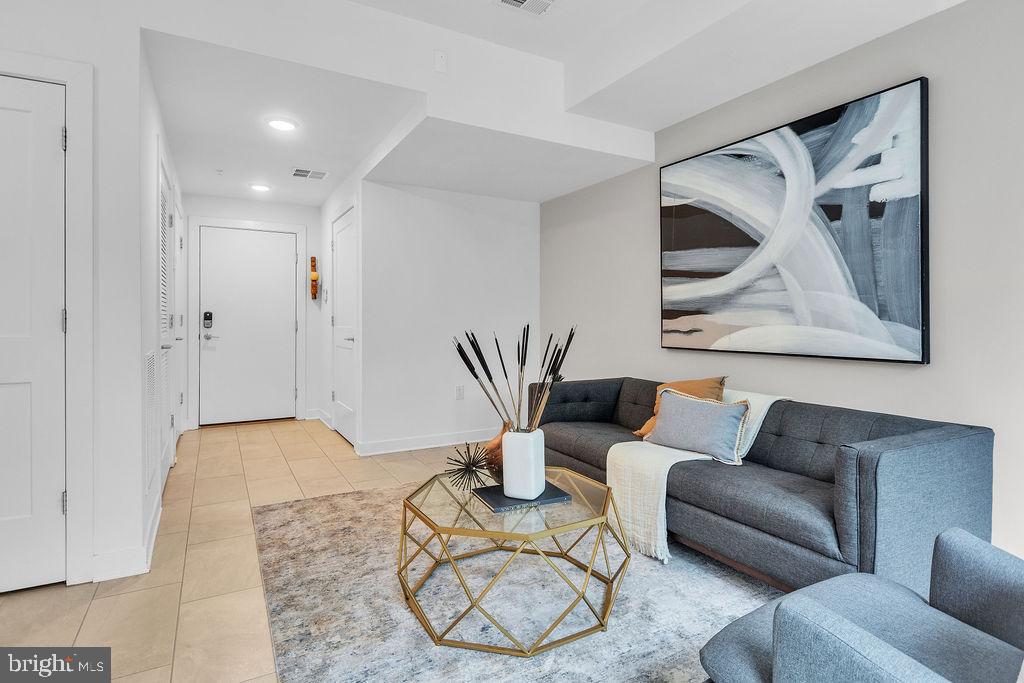 THE LOCKS - Residential