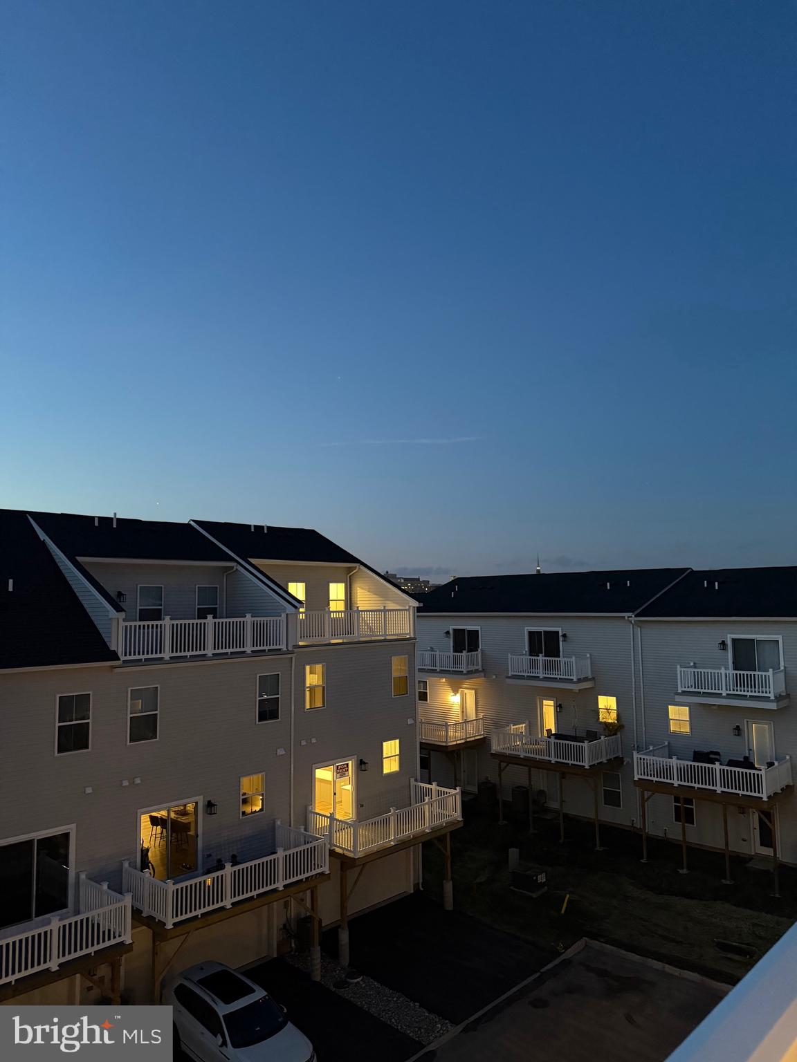 RIVER POINTE - Residential Lease