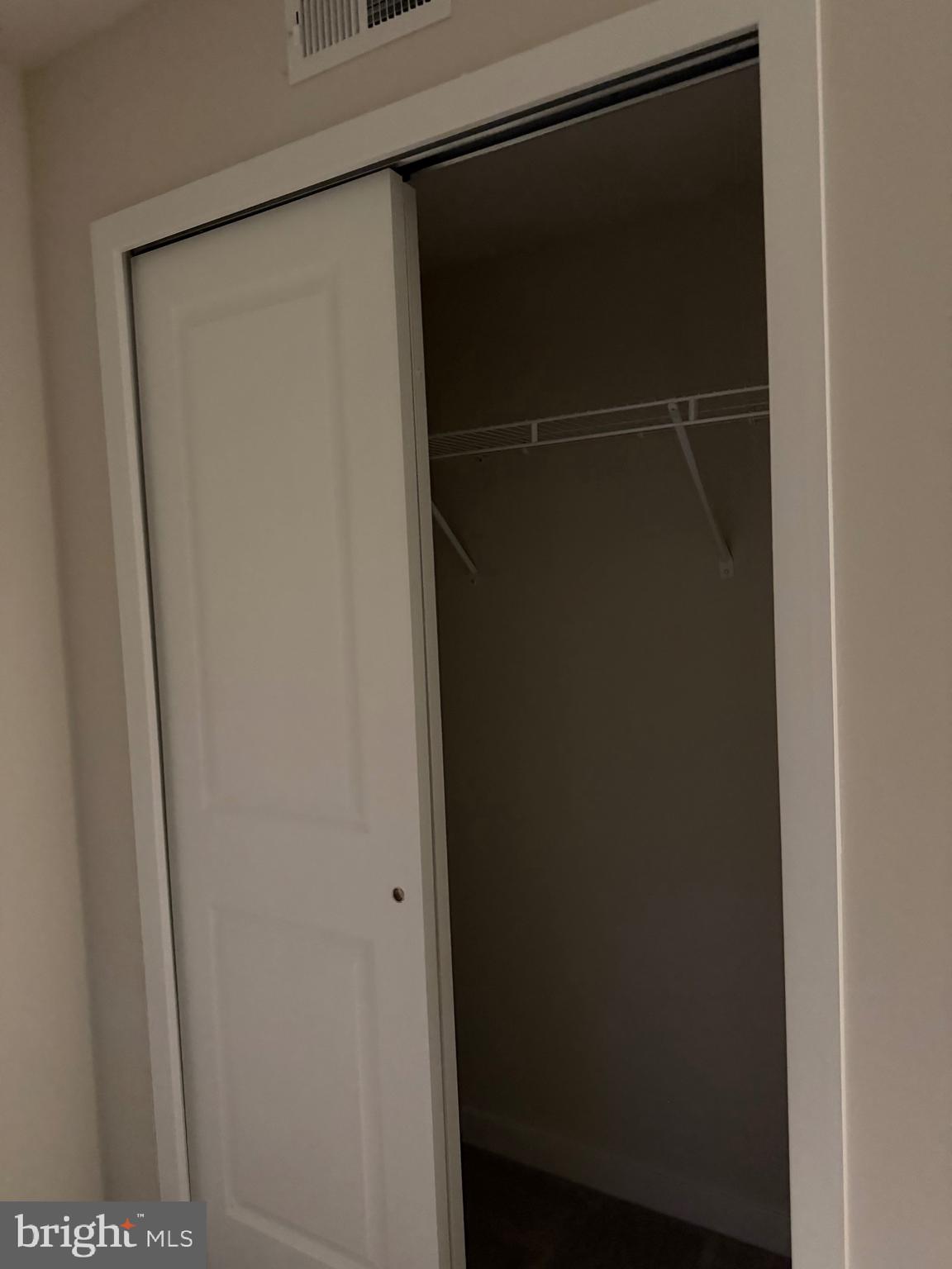 RIVER POINTE - Residential Lease