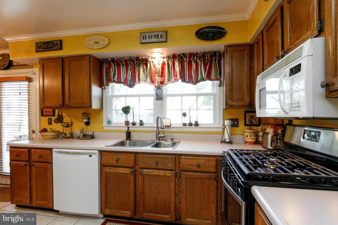 RACEWAY FARMS - Residential