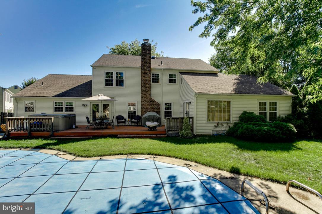 RACEWAY FARMS - Residential