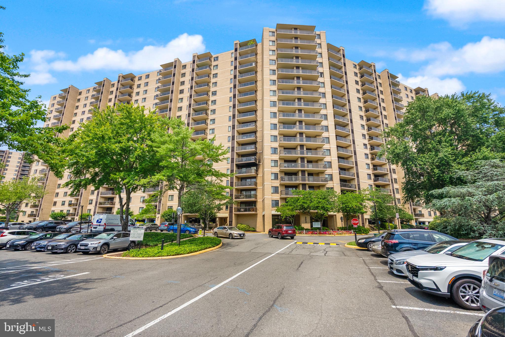 203 YOAKUM PARKWAY 1222