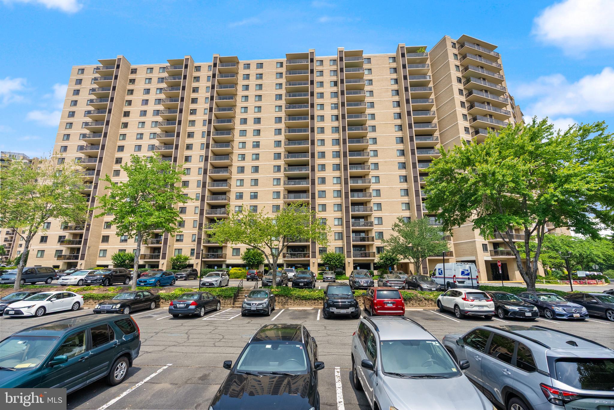 203 YOAKUM PARKWAY 1222
