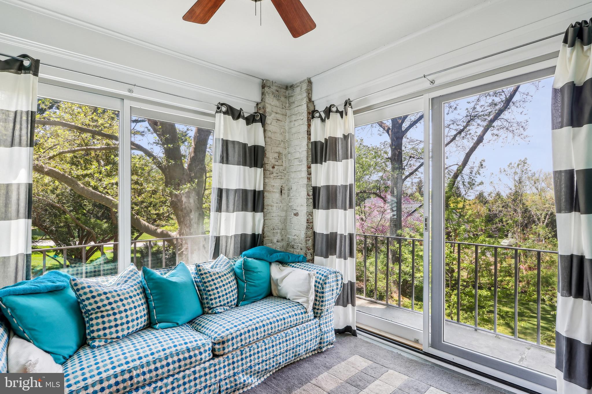 WESTERN - Residential