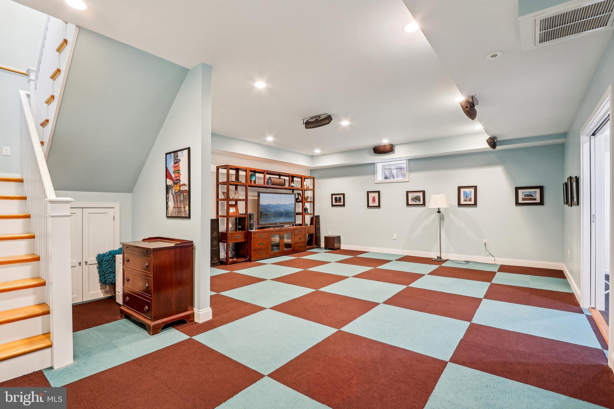 WESTERN - Residential