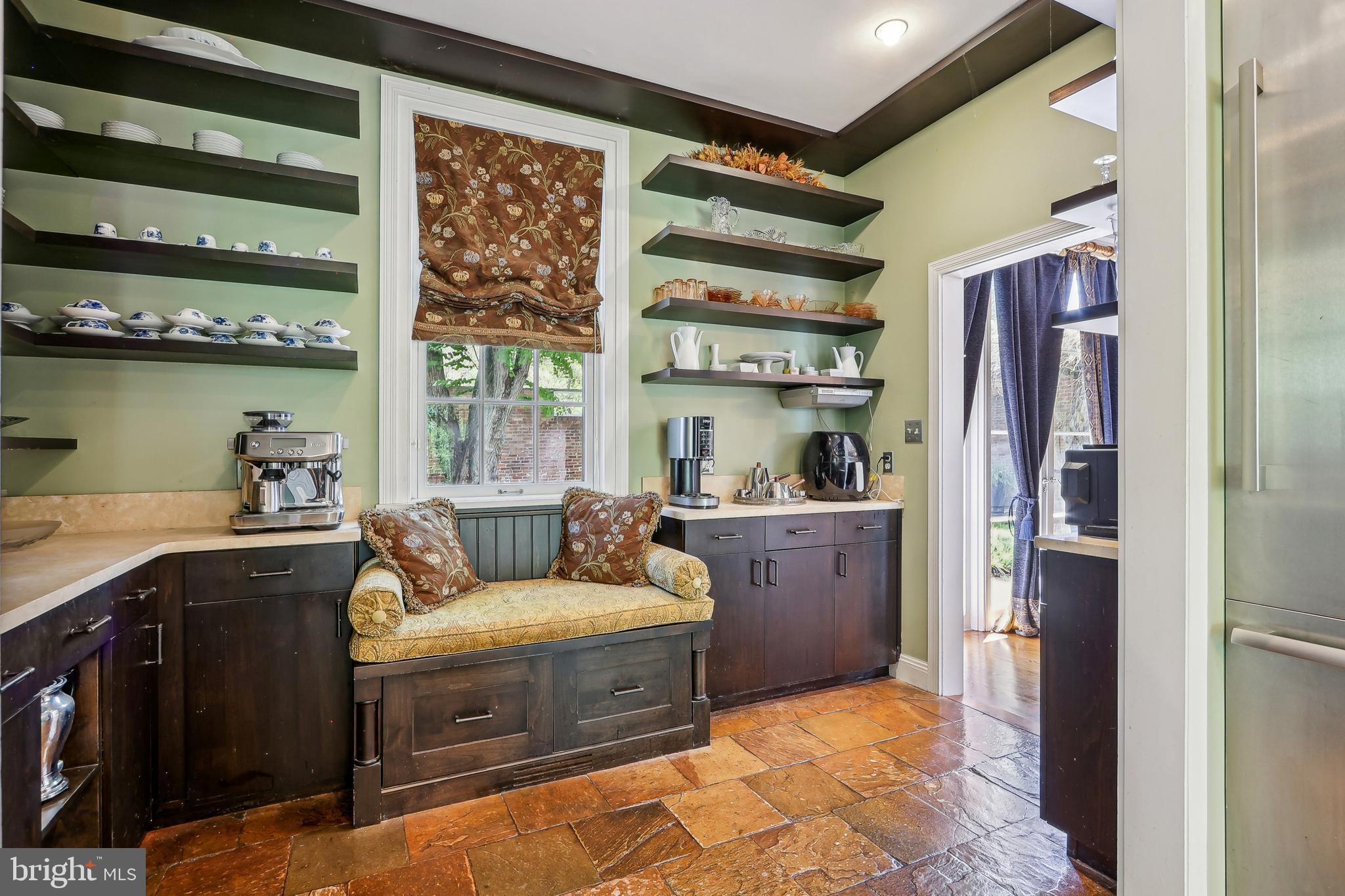 WESTERN - Residential