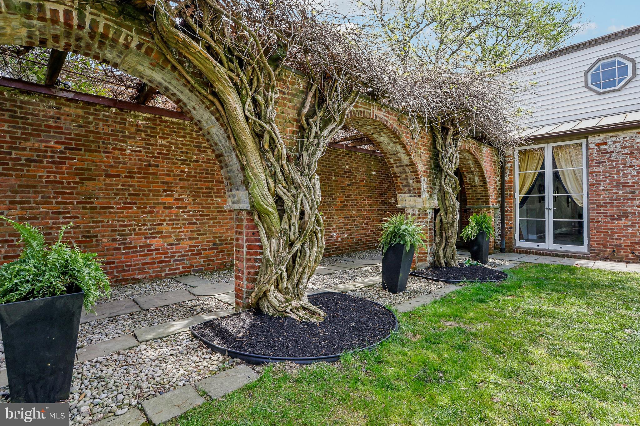 WESTERN - Residential