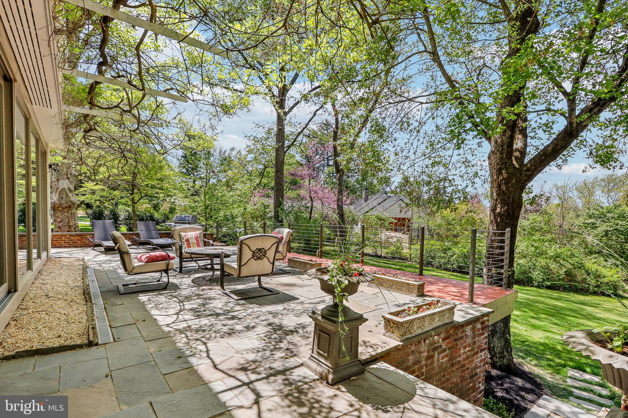 WESTERN - Residential