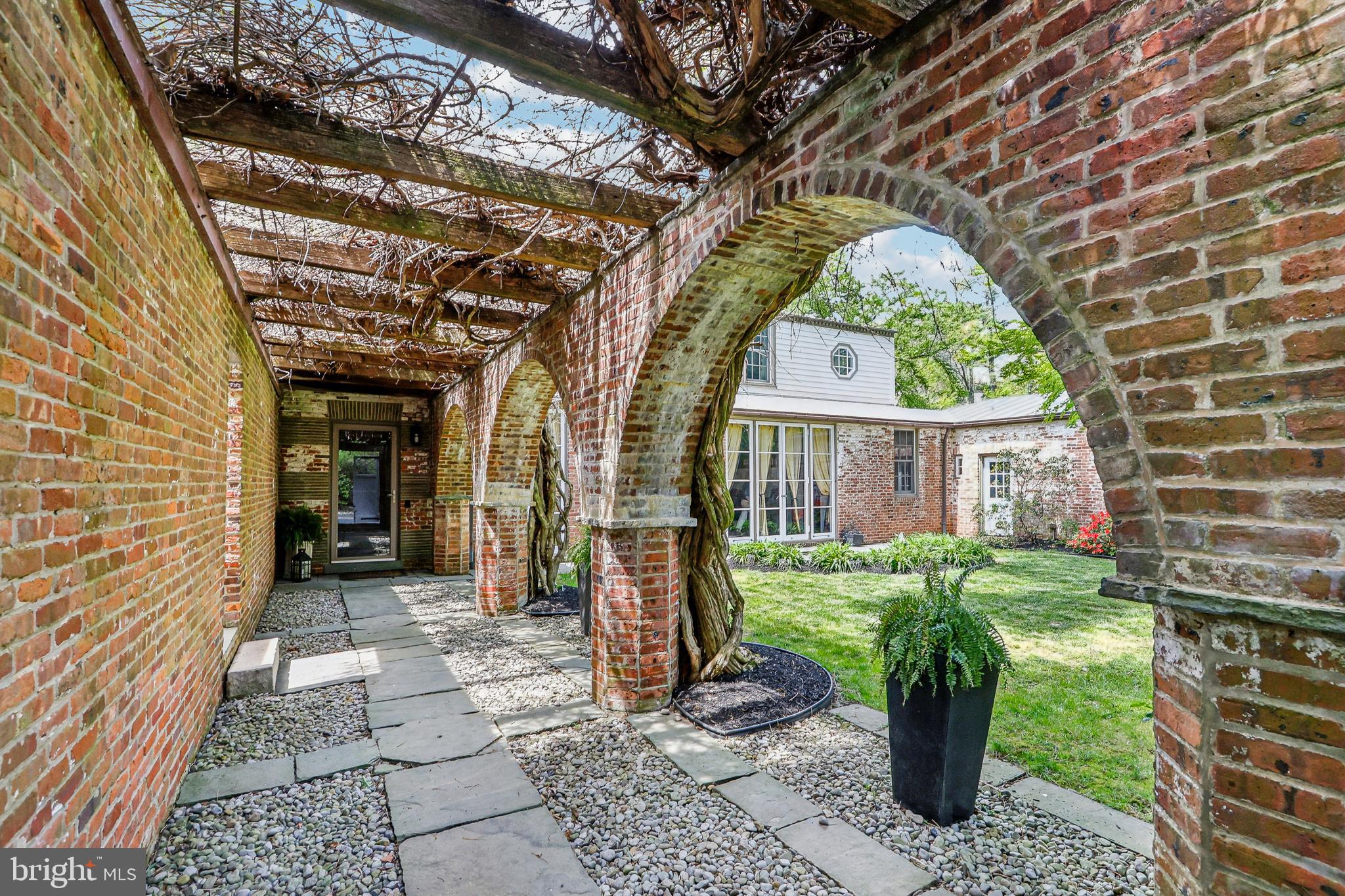 WESTERN - Residential