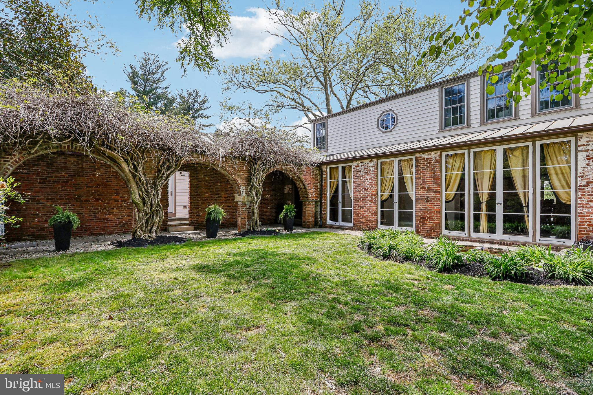 WESTERN - Residential