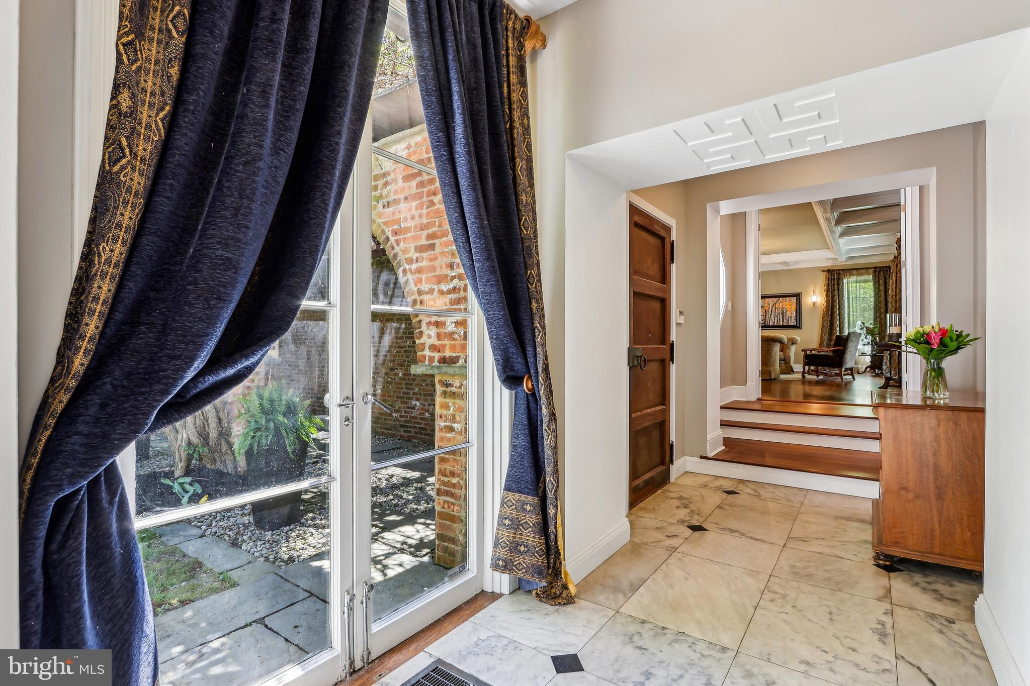 WESTERN - Residential