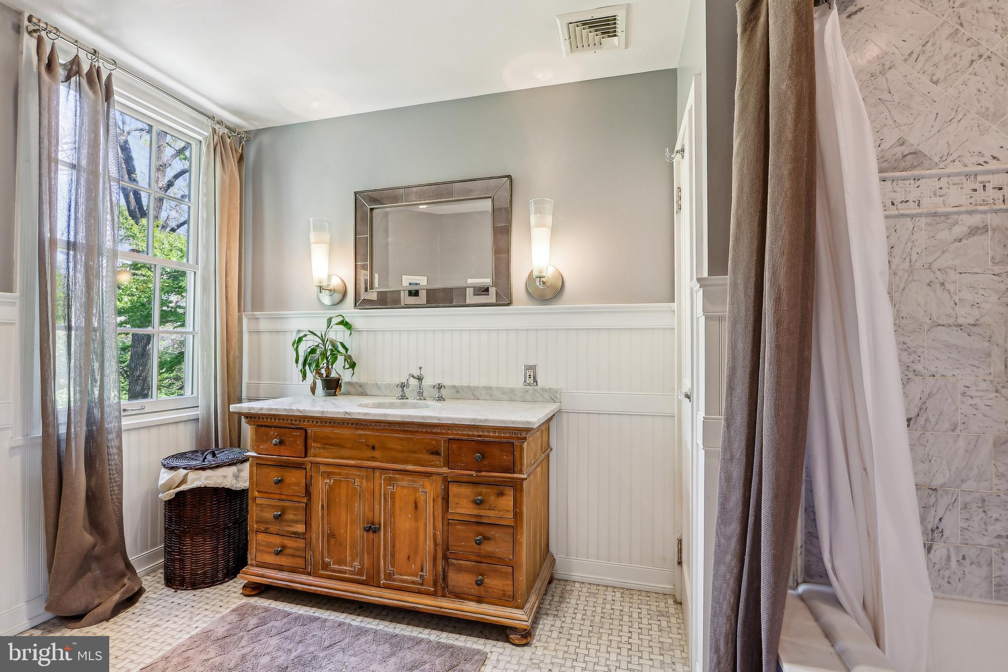 WESTERN - Residential