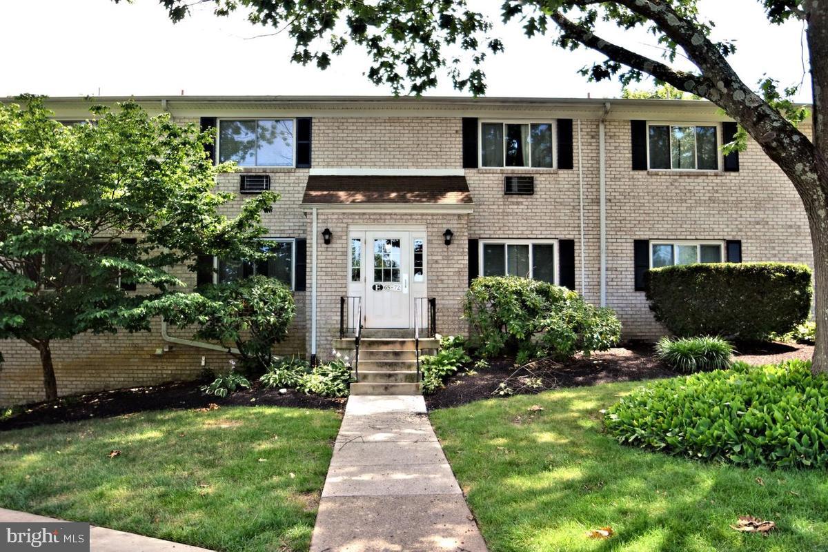 PINE CREEK CONDOS - Residential Lease