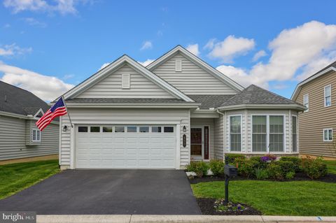 Photo of 453 SETTLERS DR, LITITZ, PA 17543 (MLS # PALA2036874)