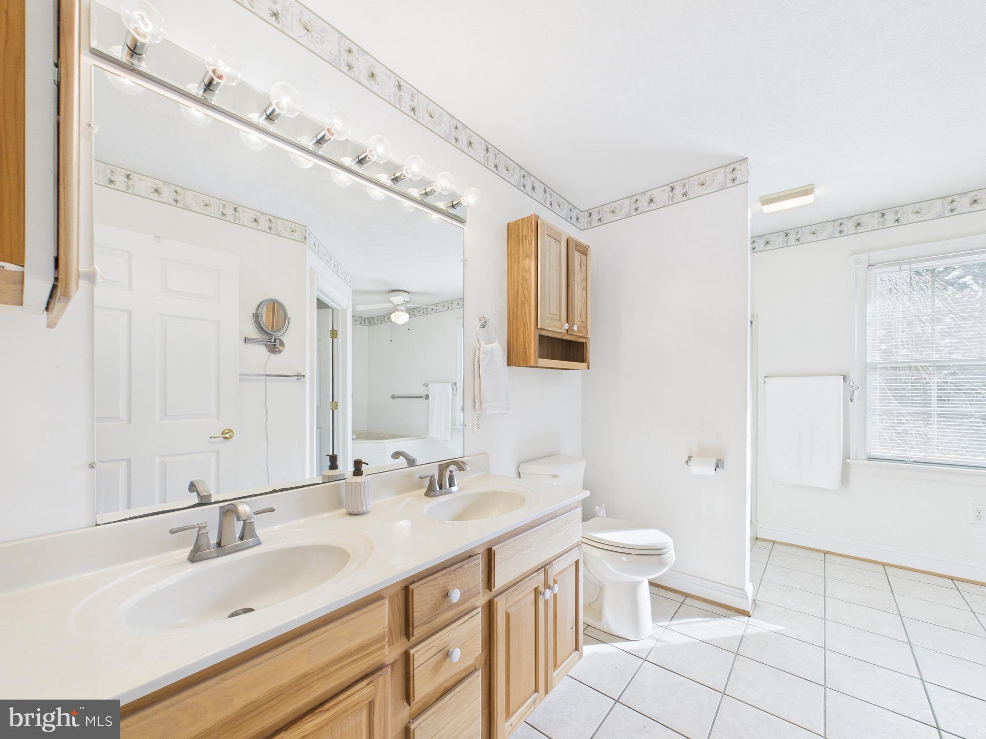 OAK HILL - Residential