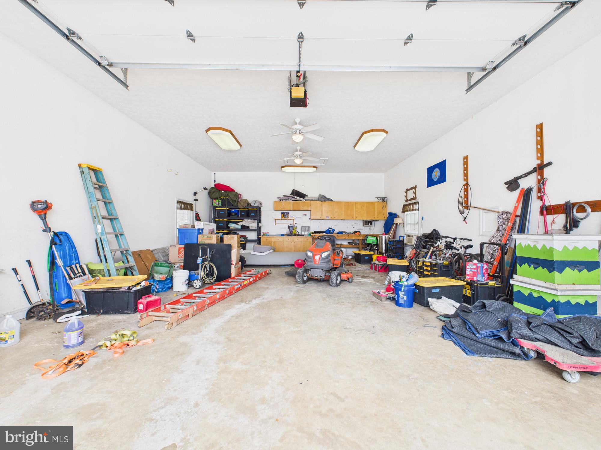 OAK HILL - Residential