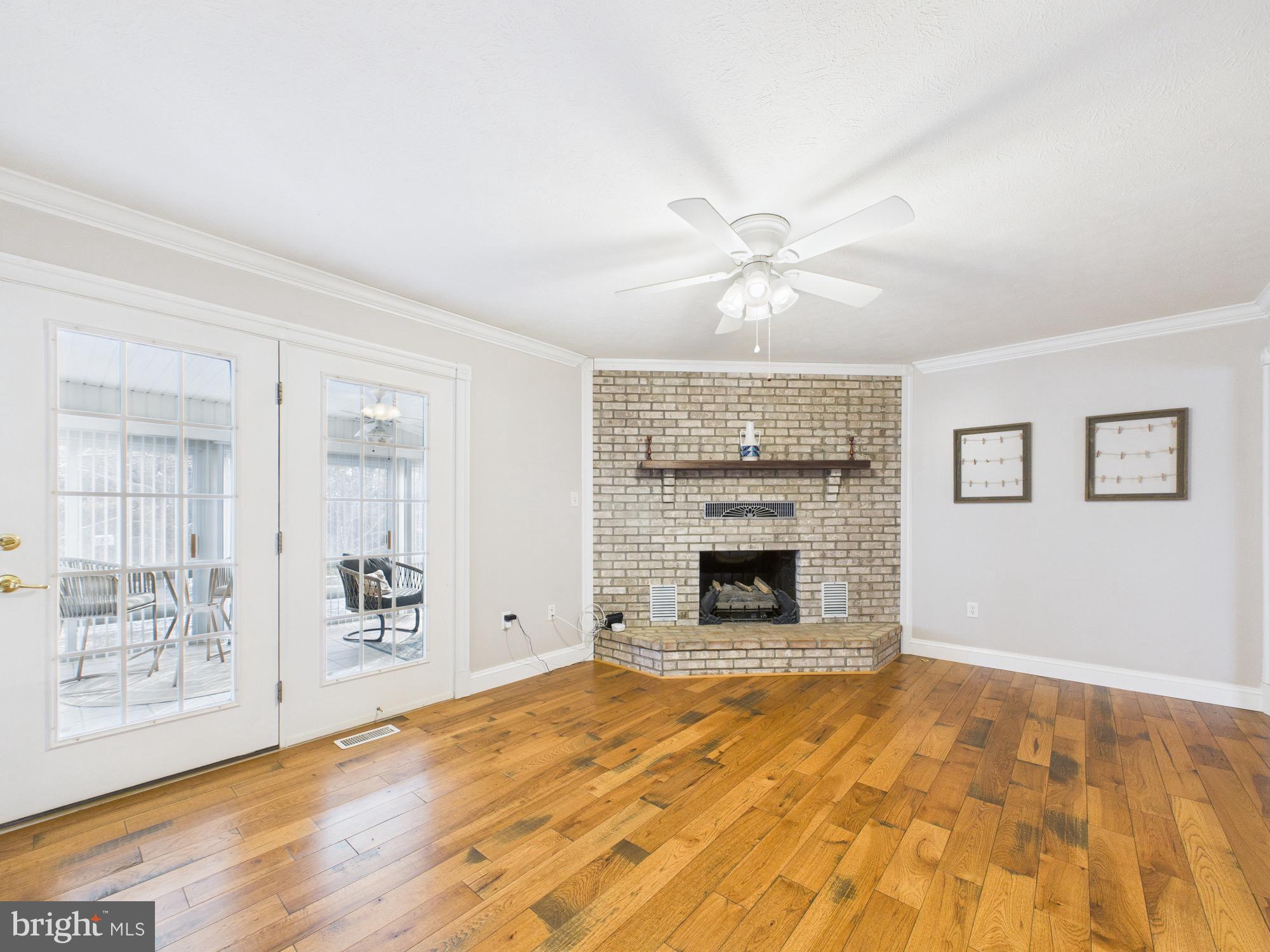 OAK HILL - Residential