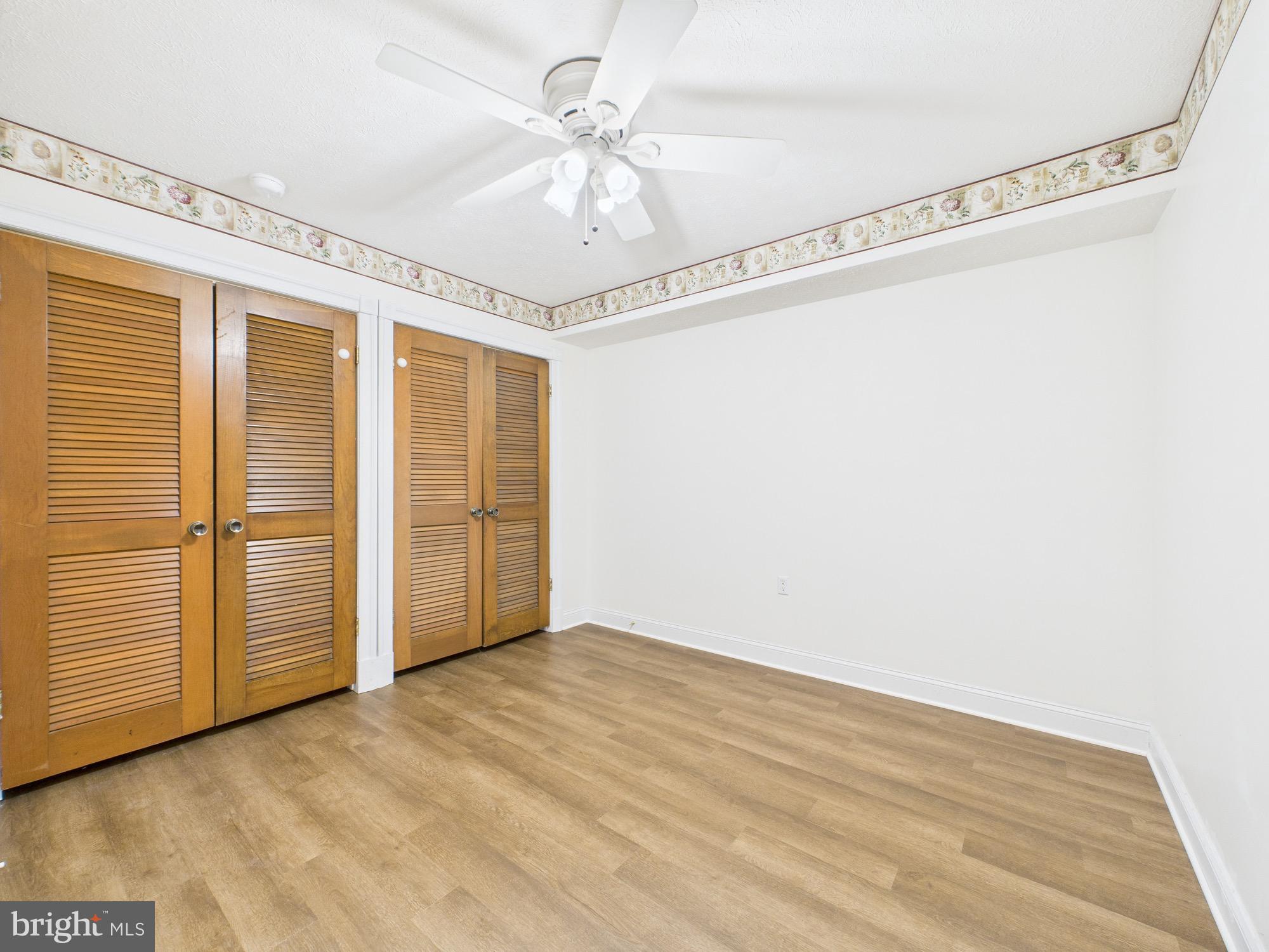 OAK HILL - Residential