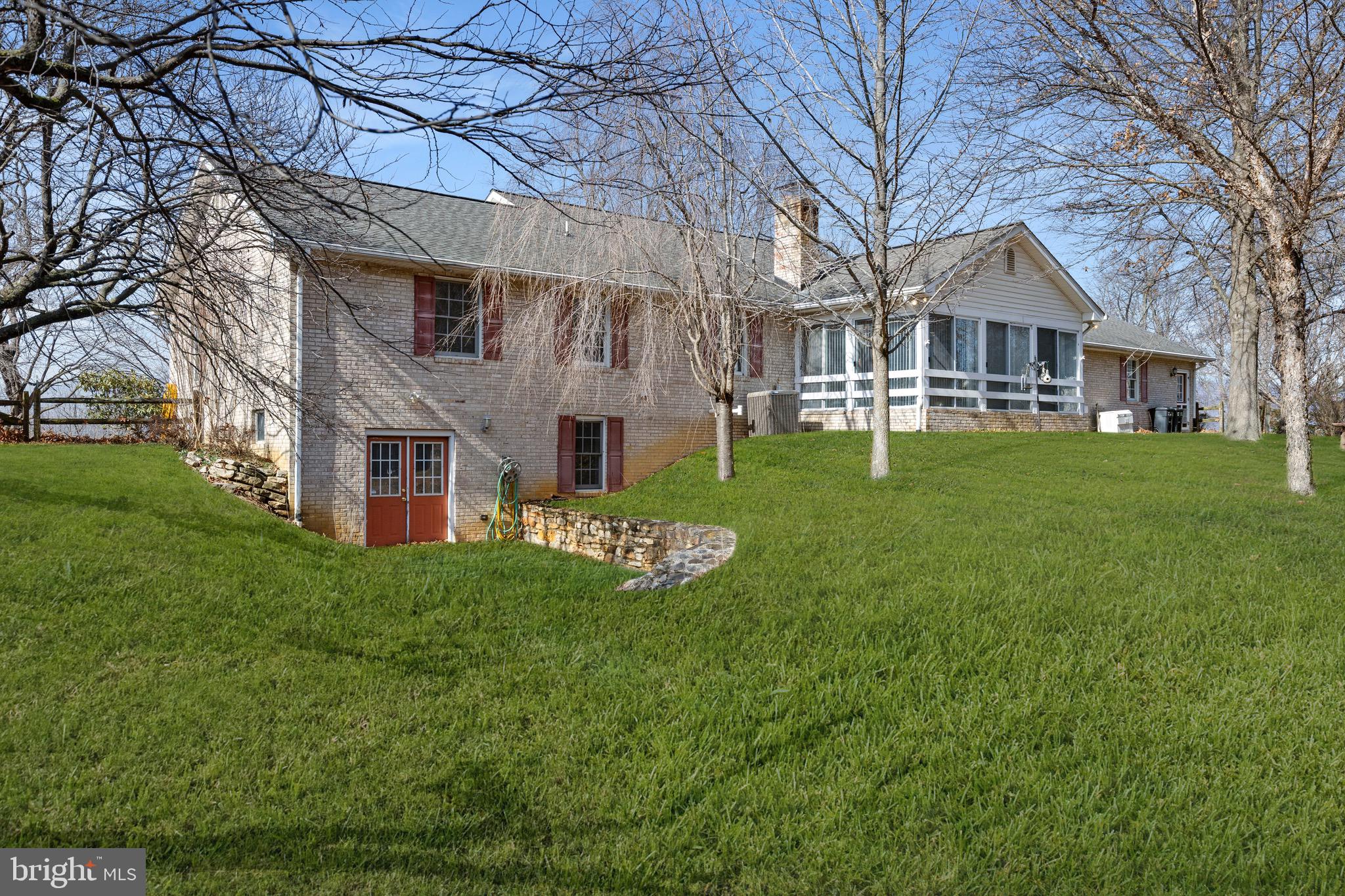 OAK HILL - Residential