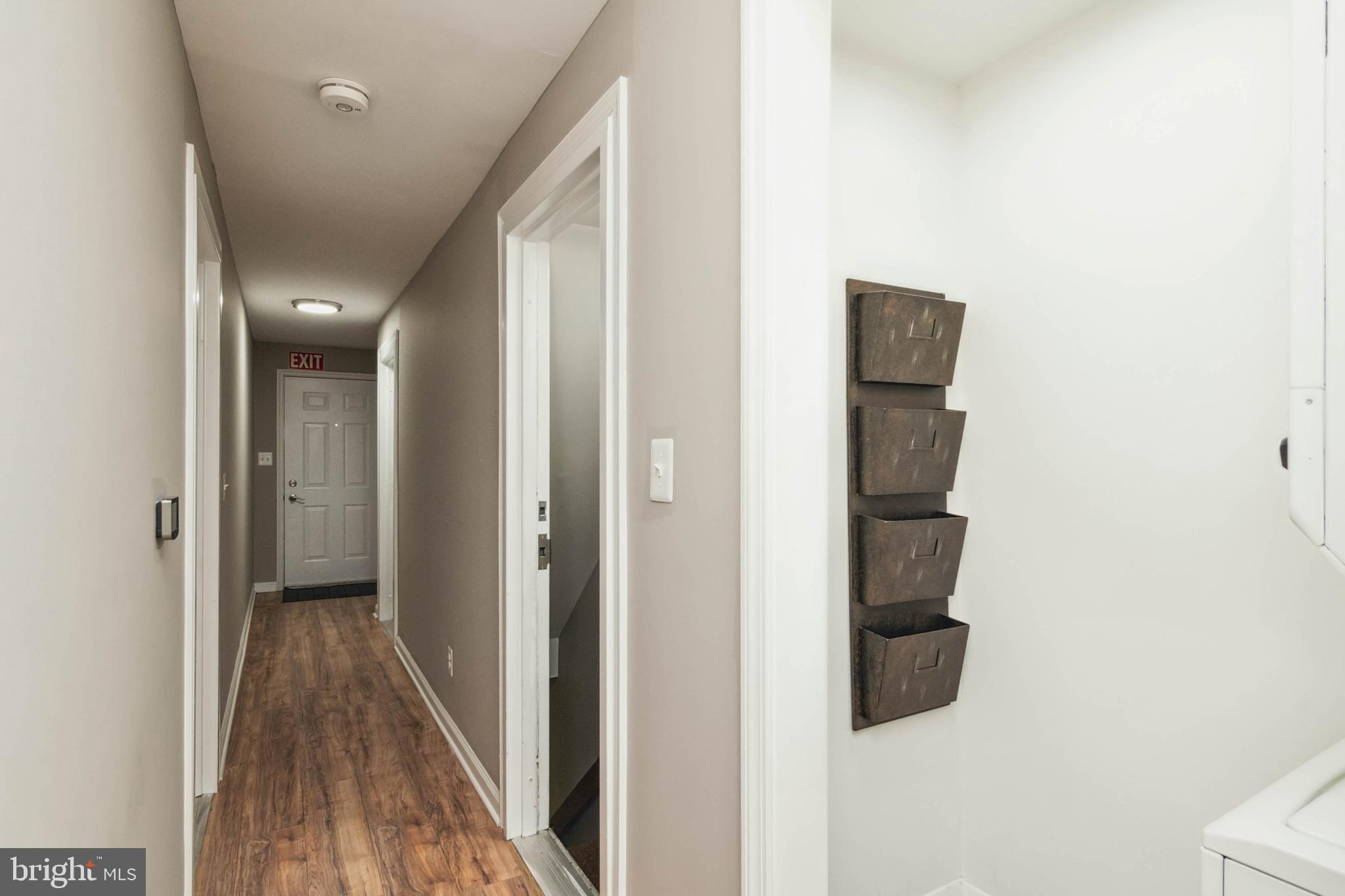 ALBEMARLE SQUARE - Residential