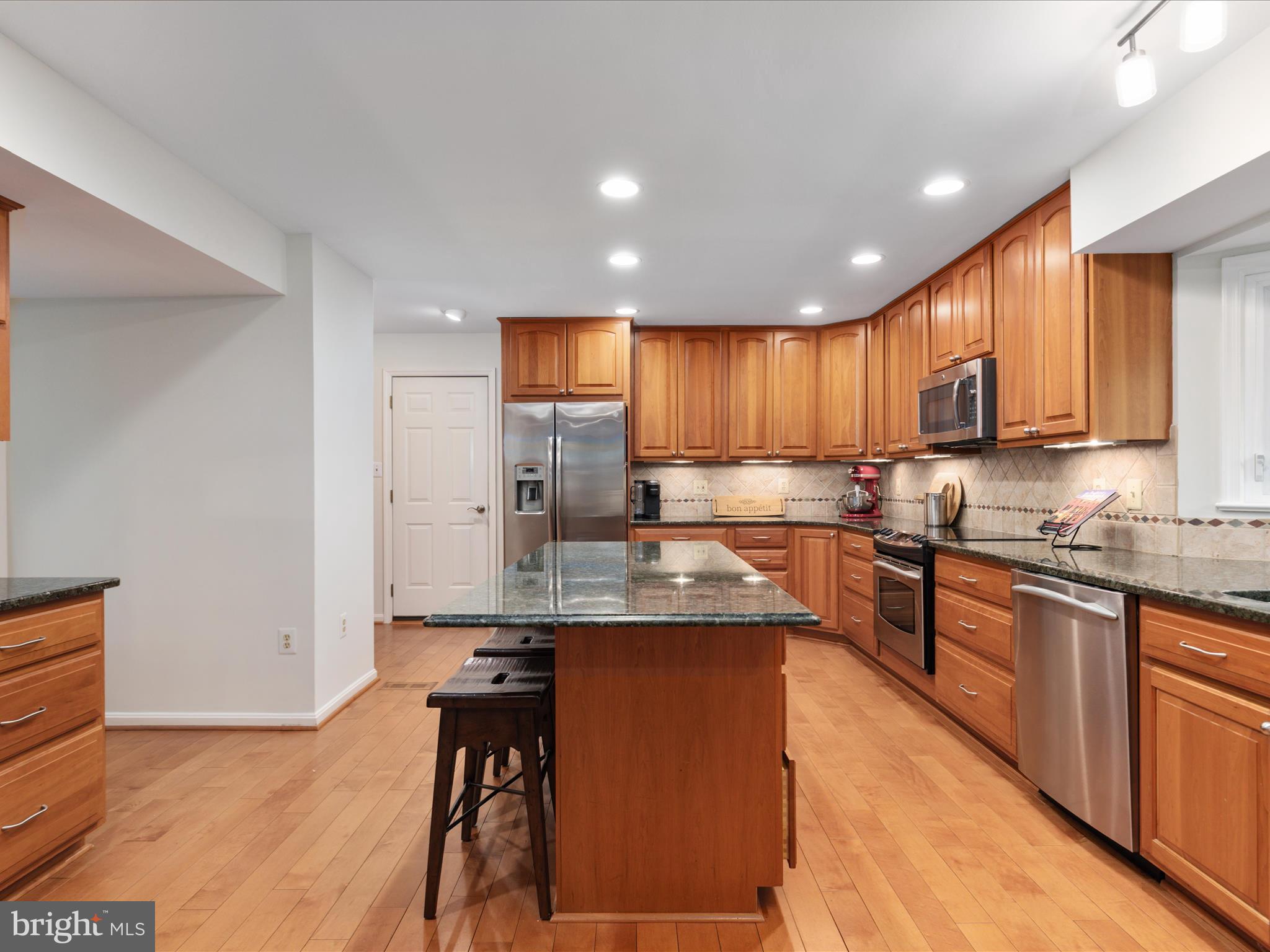 SULLY STATION - Residential