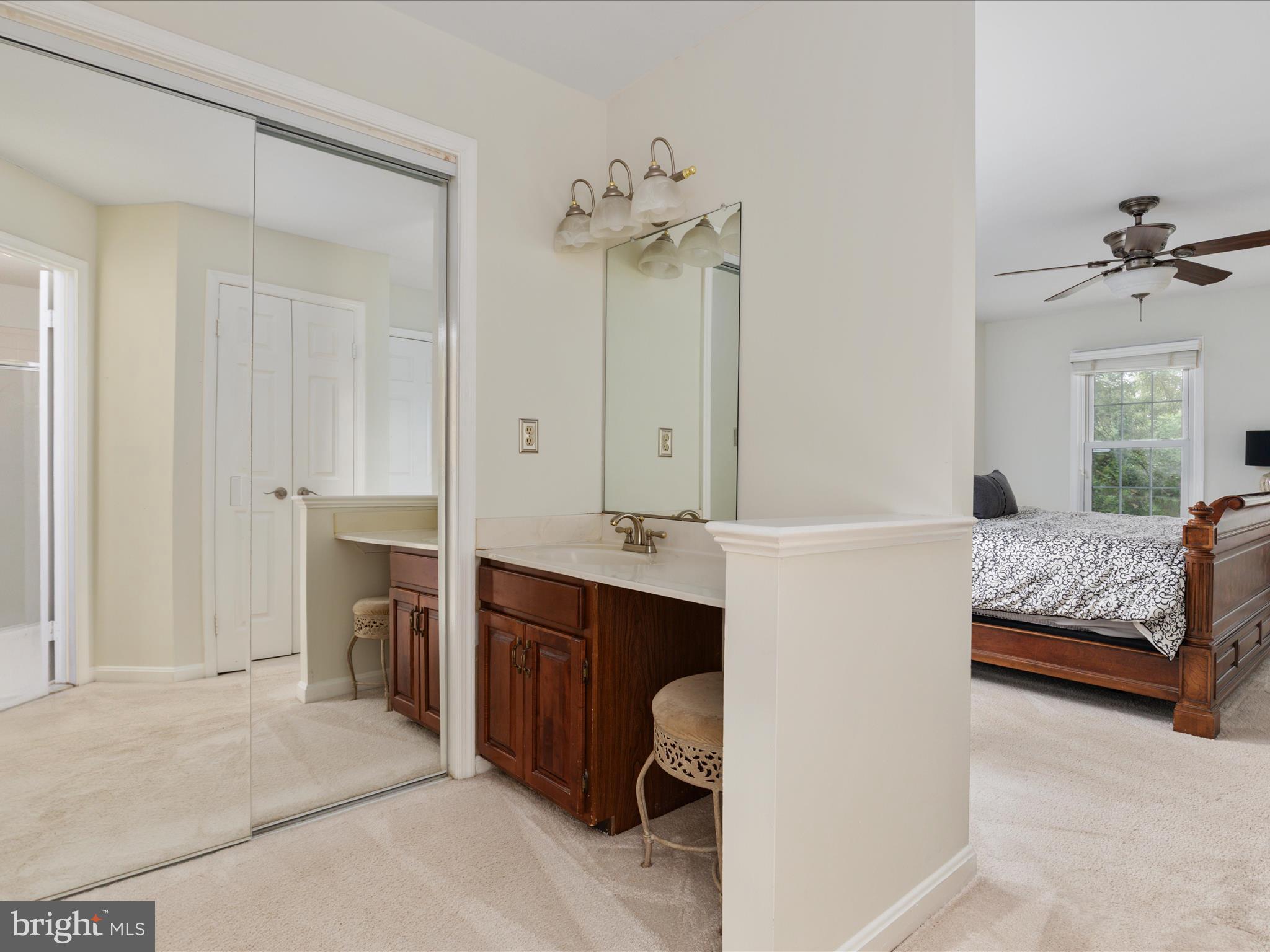 SULLY STATION - Residential