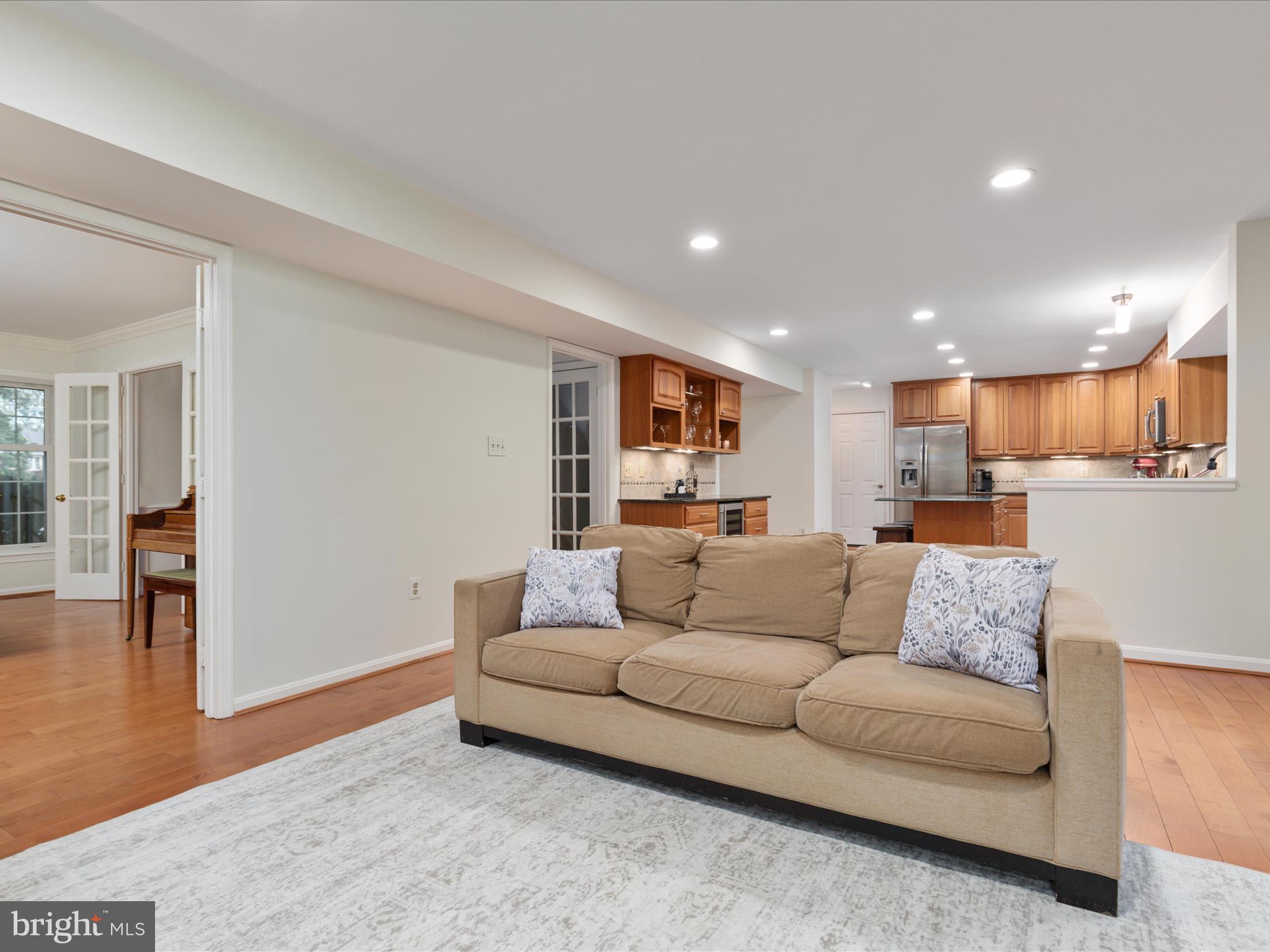 SULLY STATION - Residential